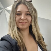 Анна Хлебникова